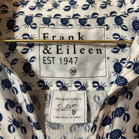 Frank & Eileen | Linen Crab Print Eileen Relaxed Button-Up Shirt Size XS - Picture 3 of 13